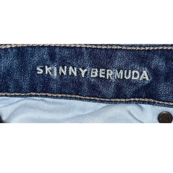 American Eagle Size 8 Skinny Bermuda Jean Shorts cut offs The Dream Short - Picture 4 of 4